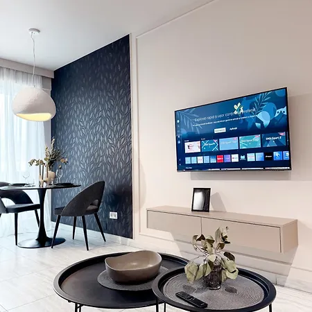 Sky Escape - Private Parking, Kingsize Bed & Apartman Kolozsvár