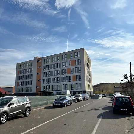 Sky Escape - Private Parking, Kingsize Bed & Lägenhet Cluj-Napoca