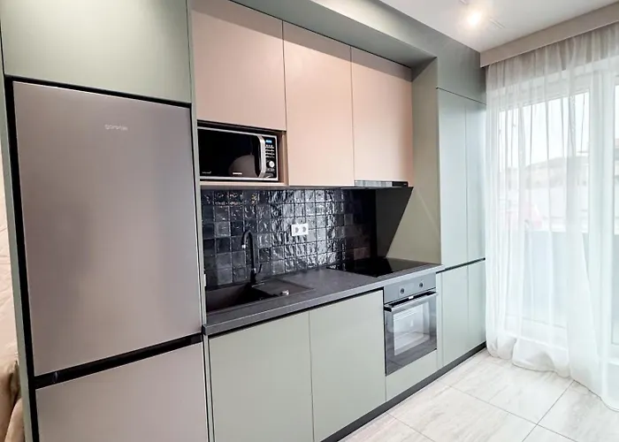 Lägenhet Sky Escape - Private Parking, Kingsize Bed & Cluj-Napoca