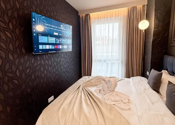 Sky Escape - Private Parking, Kingsize Bed & Cluj-Napoca